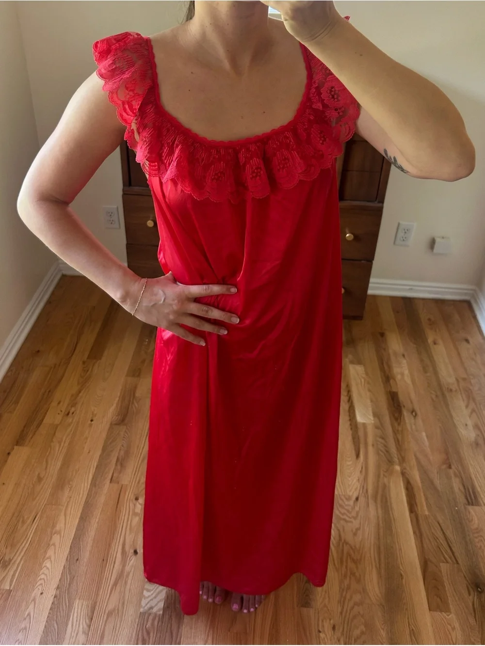 Vintage Red Lace-Trim Long Nightgown - Picture 2 of 8